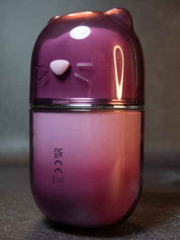 SVAKOM's Klitty, with the cover on